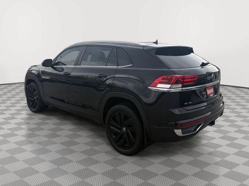 Certified 2023 Volkswagen Atlas Cross Sport SE w/ Panoramic Sunroof Package AWD/4WD image 9
