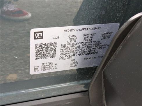 Used 2025 Chevrolet Trax LT w/ LT Convenience Package image 30