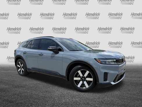 Used 2025 Honda Prologue Touring image 2