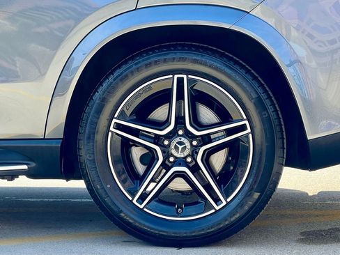 Certified 2024 Mercedes-Benz GLE 450 4MATIC image 11
