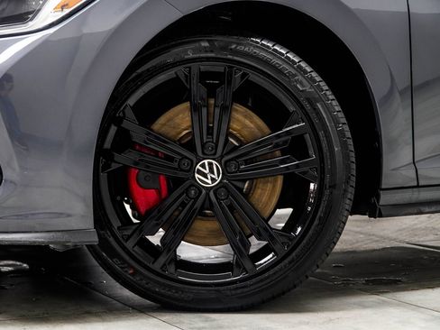 Used 2022 Volkswagen Jetta GLI Autobahn FWD image 3