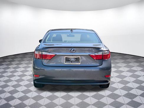Used 2013 Lexus ES 300h w/ Luxury Pkg FWD image 4