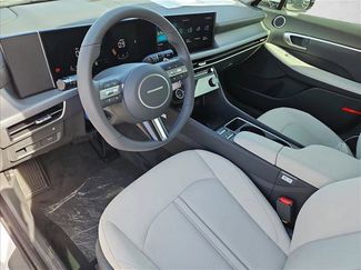 New 2026 Hyundai Sonata SEL video 3