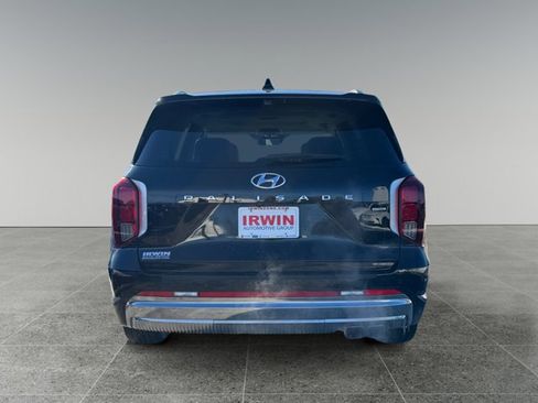 Used 2023 Hyundai Palisade Calligraphy image 4