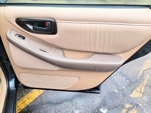 Used 1997 Toyota Avalon XLS image 24