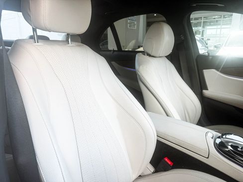 Used 2017 Mercedes-Benz E 300 w/ Premium 1 Package image 32