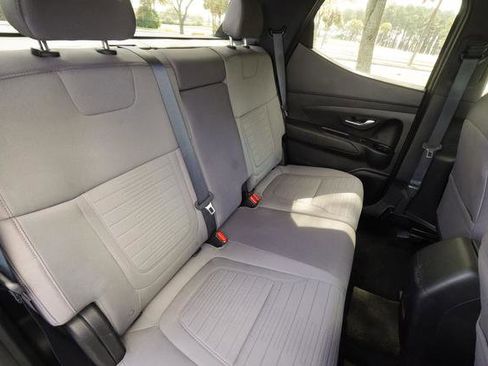 Used 2023 Hyundai Santa Cruz SE image 30