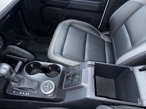 New 2025 Ford Bronco Outer Banks w/ Sasquatch Package image 26