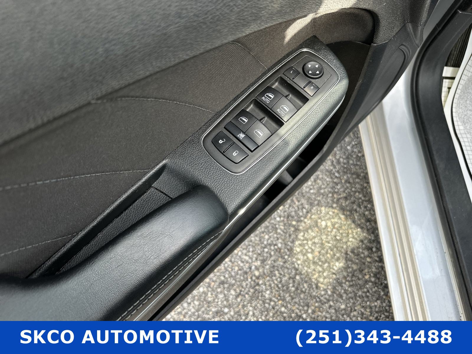 Used 2022 Dodge Charger SXT RWD image 22