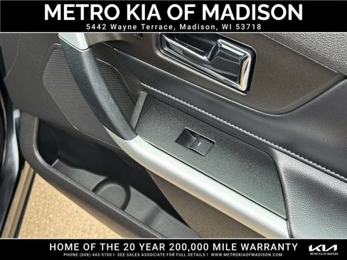 Used 2013 Ford Edge SE FWD image 35