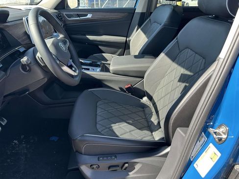 New 2025 Volkswagen Atlas SEL Premium R-Line AWD/4WD image 17