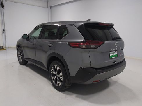 Used 2021 Nissan Rogue SV AWD/4WD image 5