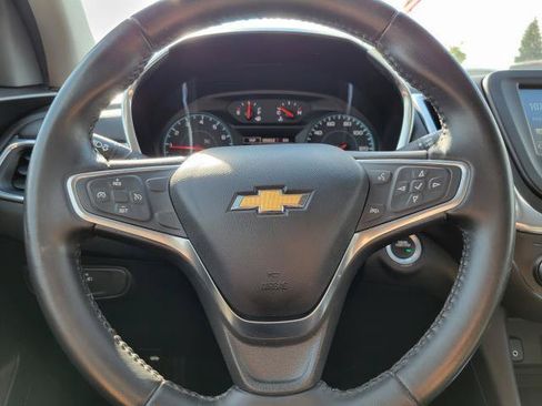 Used 2018 Chevrolet Equinox LT FWD image 11