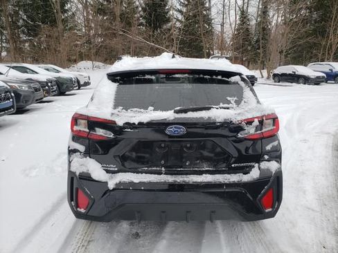 Used 2024 Subaru Crosstrek 2.0i Premium image 4