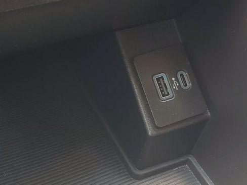 Used 2024 Ford Edge SEL AWD/4WD image 19