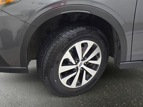 Used 2020 Subaru Outback Premium image 31