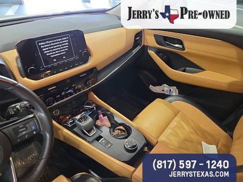Used 2021 Nissan Rogue Platinum AWD/4WD image 12