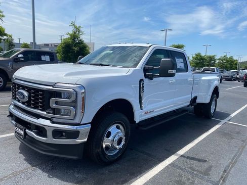 New 2026 Ford F350 XLT AWD/4WD image 3