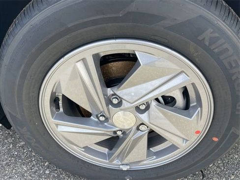 New 2026 Hyundai Elantra SE image 6