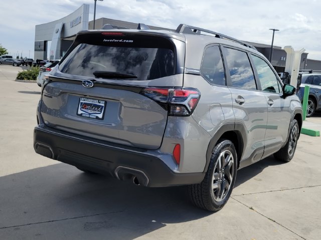 Used 2025 Subaru Forester Limited w/ Popular Package #1 AWD/4WD image 3