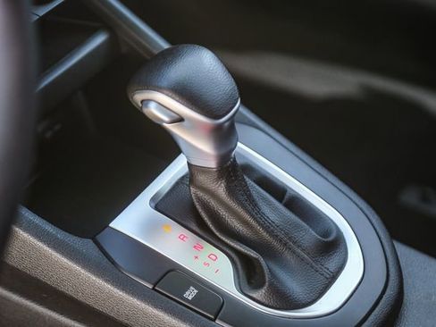 Used 2023 Kia Forte LXS image 21