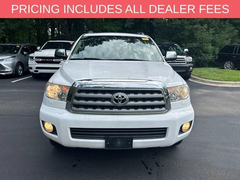 Used 2015 Toyota Sequoia Limited AWD/4WD image 3
