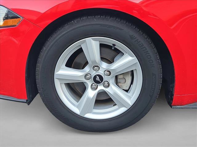 Used 2018 Ford Mustang Coupe RWD image 23