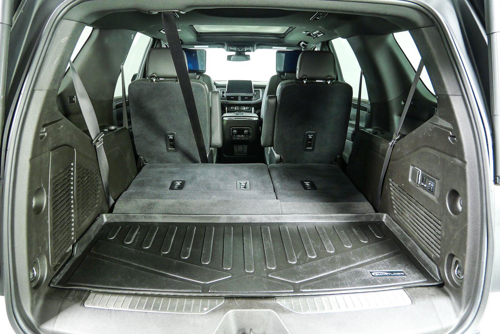 Used 2021 Chevrolet Tahoe RST w/ Luxury Package RWD image 37
