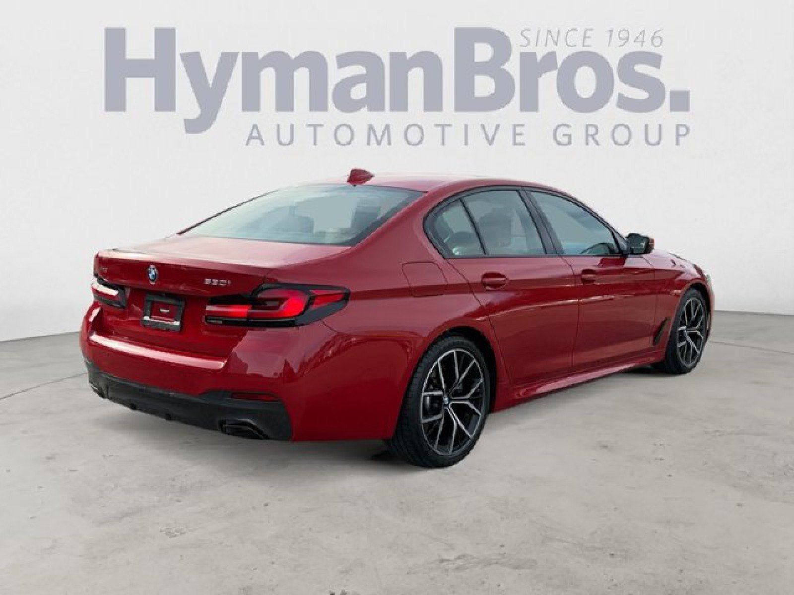 Used 2022 BMW 530i xDrive w/ M Sport Package AWD/4WD image 3