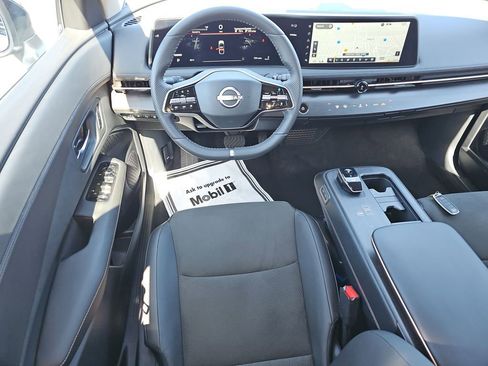 Used 2025 Nissan Ariya FWD image 33