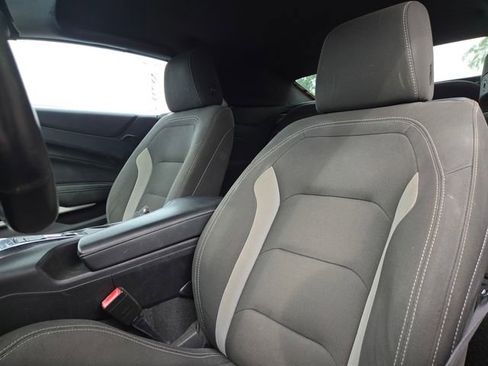 Used 2020 Chevrolet Camaro LT RWD image 11