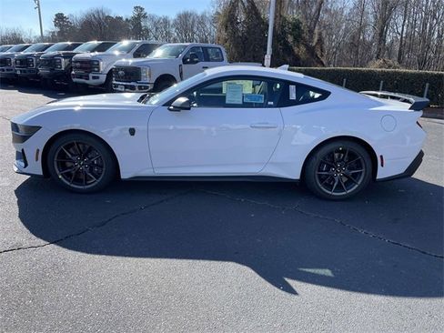 New 2026 Ford Mustang Dark Horse image 27