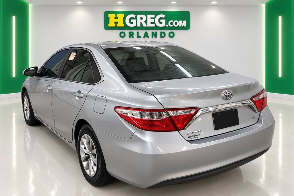 Used 2017 Toyota Camry LE FWD image 2
