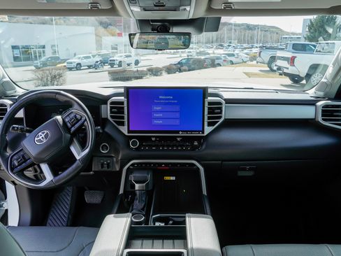 Used 2024 Toyota Tundra Limited image 29