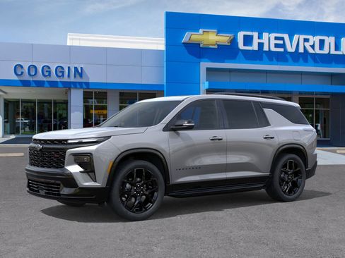 New 2026 Chevrolet Traverse RS w/ LPO, Floor Liner Package image 2