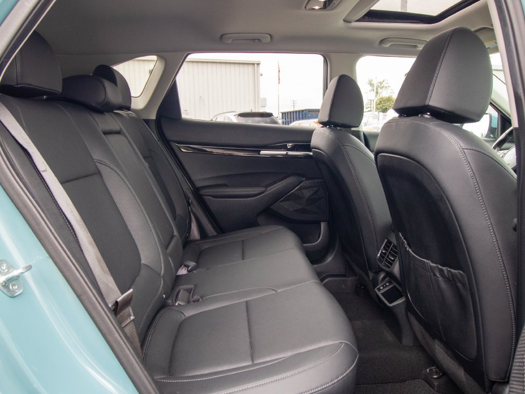 Used 2024 Kia Seltos SX w/ SX Sunroof Package AWD/4WD image 18
