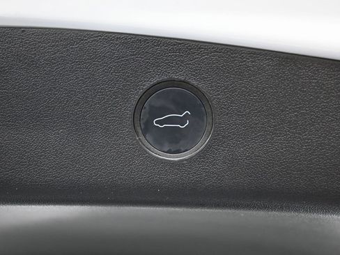 Used 2022 Tesla Model 3 Long Range image 15