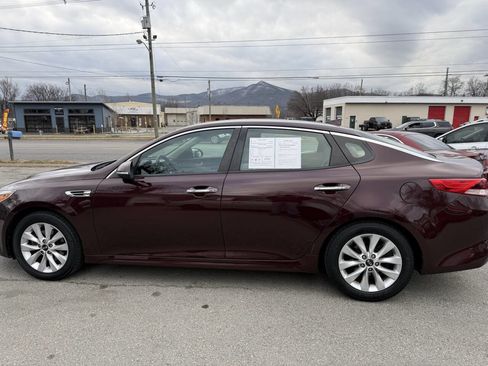 Used 2016 Kia Optima LX image 9