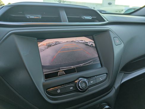 Used 2022 Chevrolet TrailBlazer RS image 22