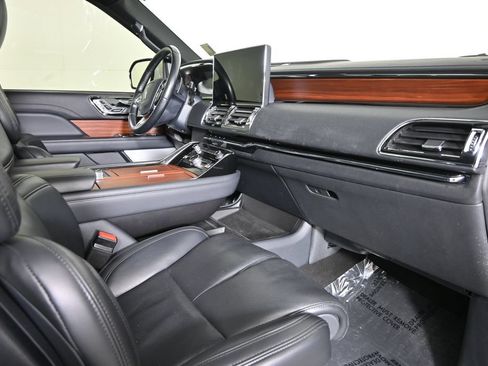 Used 2024 Lincoln Navigator L Reserve w/ Equipment Group 201A AWD/4WD image 14