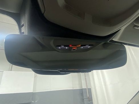 Used 2025 Volvo S60 T8 Ultra image 27