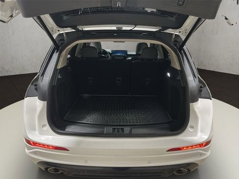 Used 2025 Lincoln Corsair Premiere w/ Equipment Group 101A image 23