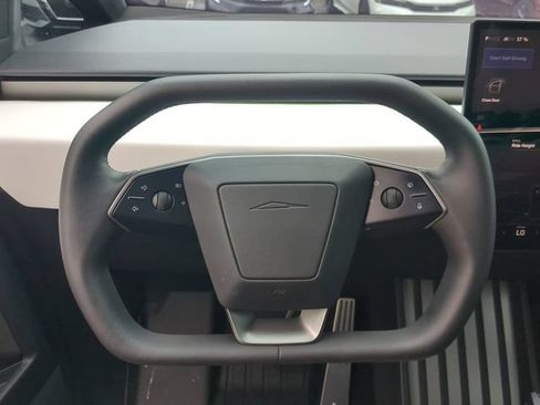 Used 2024 Tesla Cybertruck AWD Crew Cab image 28