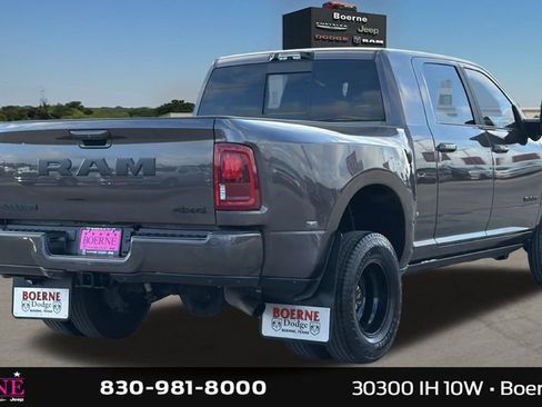 Used 2025 RAM 3500 Laramie AWD/4WD image 3