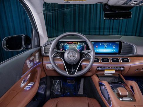 New 2026 Mercedes-Benz GLS 450 4MATIC image 20
