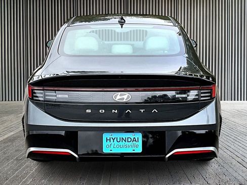 New 2026 Hyundai Sonata SEL FWD image 4