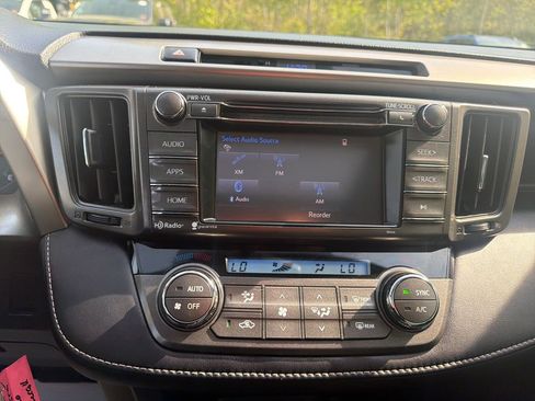 Used 2014 Toyota RAV4 XLE AWD/4WD image 22