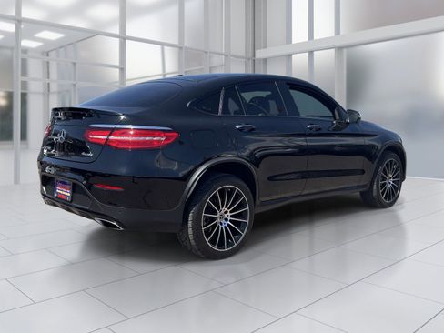 Used 2019 Mercedes-Benz GLC 300 4MATIC Coupe image 6