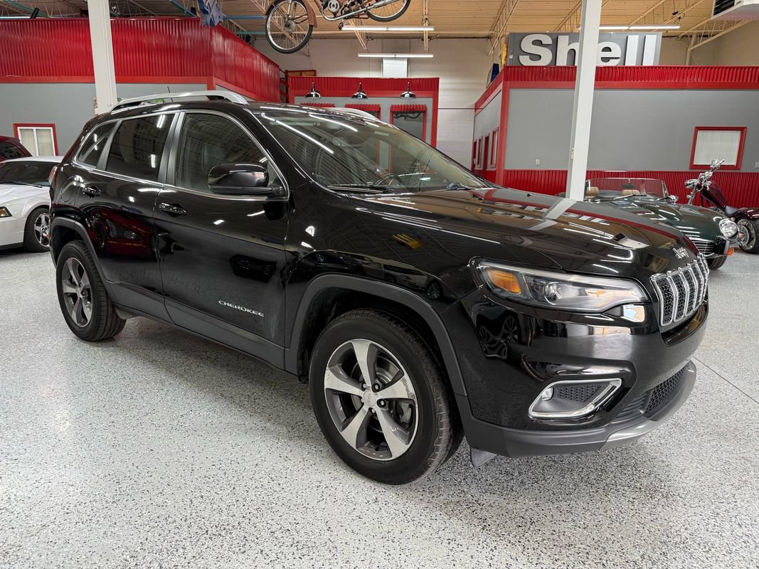 Used 2020 Jeep Cherokee Limited AWD/4WD image 7