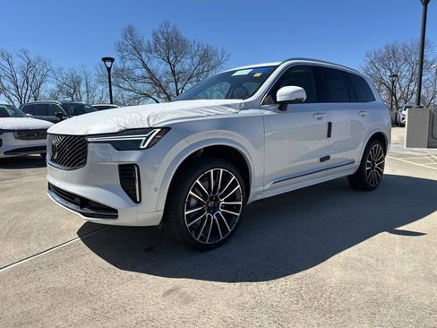 New 2026 Volvo XC90 B6 Plus w/ Protection Package AWD/4WD image 3